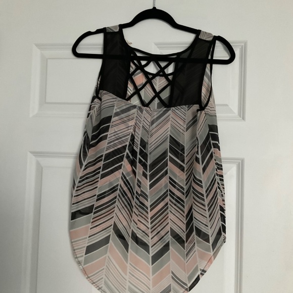 Top - Picture 2 of 2